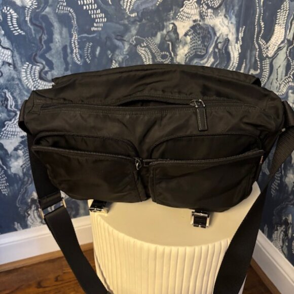 Prada 13" Nylon Messenger bag - Picture 3 of 6